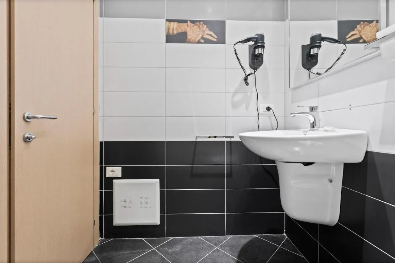 Hotel Relax Tirana