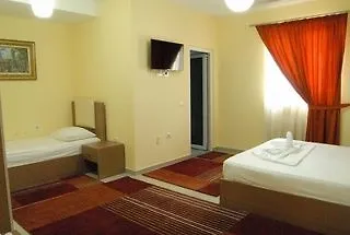 Hotel Relax Tirana 3*,